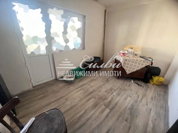 Четиристаен апартамент в Шумен, Добруджански - 90 кв.м за 1145 €/кв.м - Снимка #1