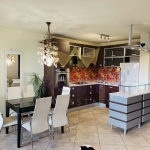 Дава се под наем Двустаен апартамент в Варна, Лятно кино Тракия - 70 кв.м за 586.5 € - Снимка #1