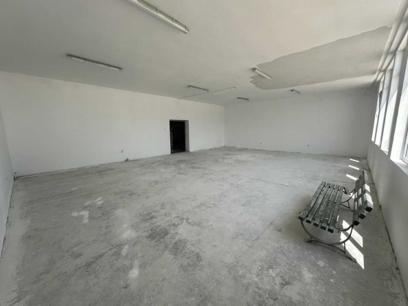 Дава се под наем Офис в Пловдив, Кършияка - 227 кв.м за 696.15 € - Снимка #1