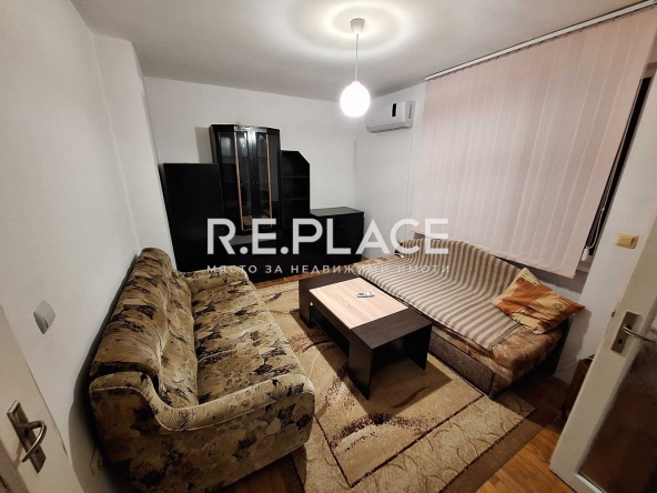 Дава се под наем Тристаен апартамент в Варна, Център - 60 кв.м за 433.5 € - Снимка #1