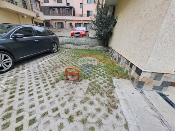 Дава се под наем Гараж / Паркомясто в Варна, Възраждане 1 - 13 кв.м за 51 € - Снимка #1