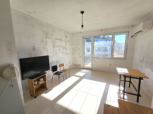 Мезонет в Варна, Лятно кино Тракия - 90 кв.м за 2000 €/кв.м - Снимка #1