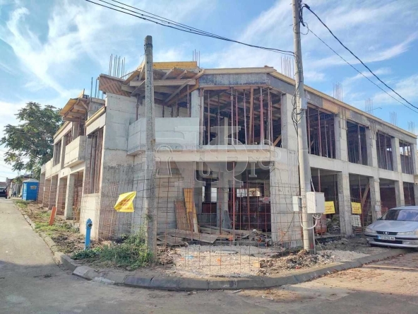 Гараж / Паркомясто в Добрич, Център - 20 кв.м за 791 €/кв.м - Снимка #1