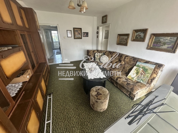 Тристаен апартамент в Шумен, Тракия - 76 кв.м за 1074 €/кв.м - Снимка #1