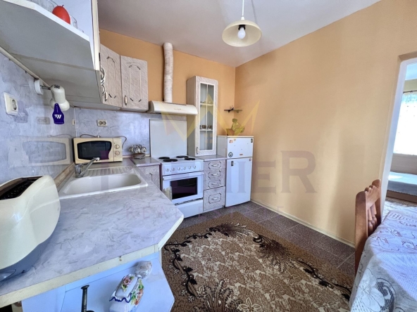 Дава се под наем Къща в Варна, Колхозен пазар - 100 кв.м за 510 € - Снимка #1