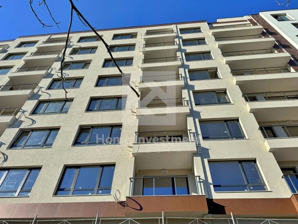 Тристаен апартамент в Варна, Център - 102 кв.м за 2156 €/кв.м - Снимка #1