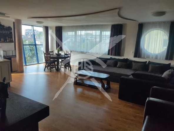 Тристаен апартамент в София, Гоце Делчев - 140 кв.м за 2572 €/кв.м - Снимка #1