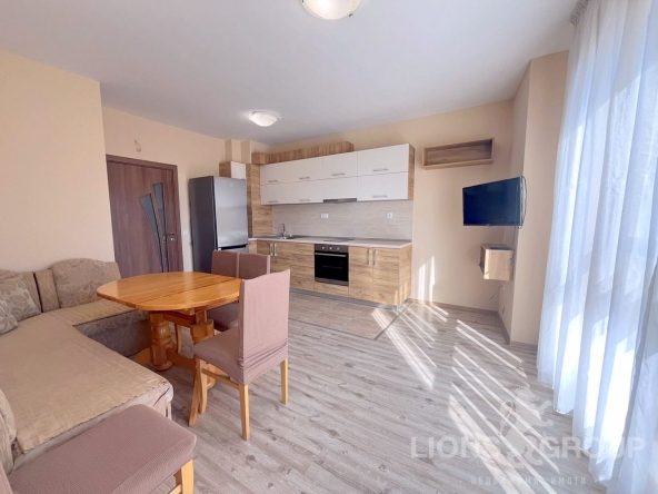 Дава се под наем Двустаен апартамент в Варна, Погреби - 60 кв.м за 375 € - Снимка #1