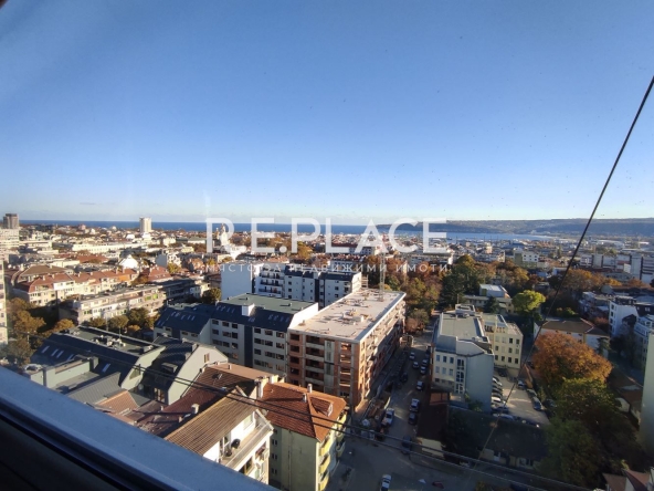 Тристаен апартамент в Варна, Колхозен пазар - 106 кв.м за 2170 €/кв.м - Снимка #1