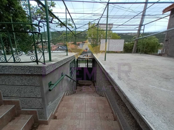 Къща в Провадия - 140 кв.м за 465 €/кв.м - Снимка #1