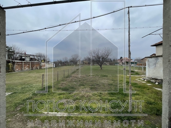 Парцел в с. Златитрап, Област Пловдив - 1421 кв.м за 81 €/кв.м - Снимка #1