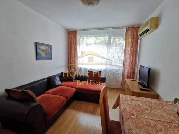 Дава се под наем Двустаен апартамент в Варна, Лятно кино Тракия - 40 кв.м за 306 € - Снимка #1