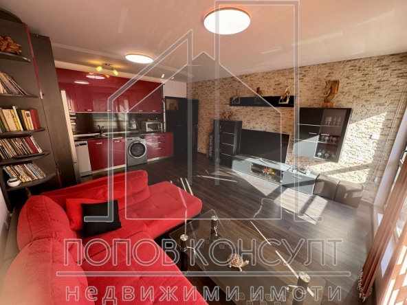 Тристаен апартамент в Пловдив, Кючук Париж - 109 кв.м за 1559 €/кв.м - Снимка #1