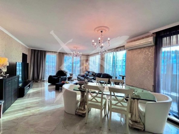 Четиристаен апартамент в София, Гоце Делчев - 214 кв.м за 3038 €/кв.м - Снимка #1