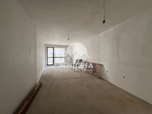 Двустаен апартамент в Варна, Колхозен пазар - 80 кв.м за 1900 €/кв.м - Снимка #1