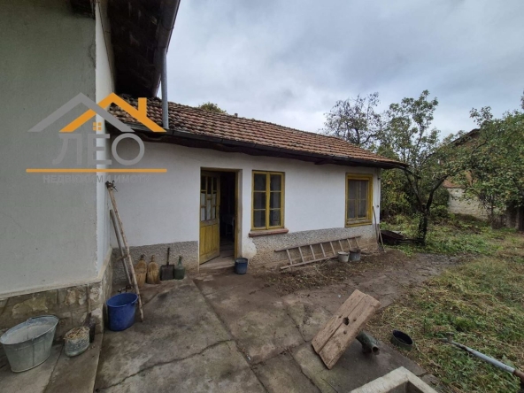 Къща в с. Горско Косово, Област Велико Търново - 100 кв.м за 281 €/кв.м - Снимка #1