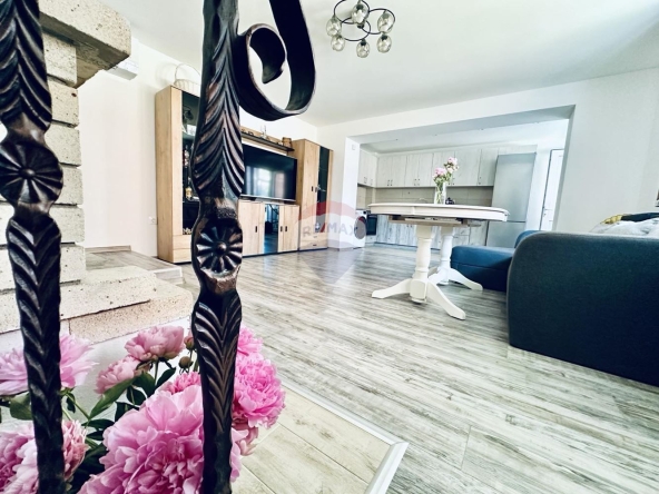 Къща в Балчик - 190 кв.м за 1243 €/кв.м - Снимка #1