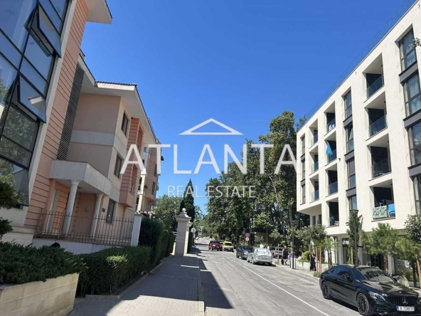 Тристаен апартамент в к.к. Св.Св. Константин и Елена - 132 кв.м за 2197 €/кв.м - Снимка #1