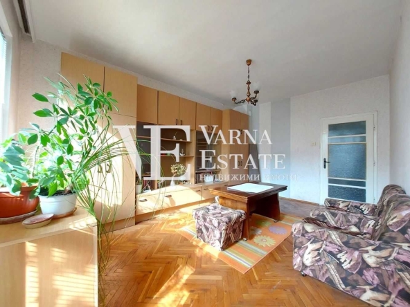 Тристаен апартамент в Варна, Победа - 65 кв.м за 1693 €/кв.м - Снимка #1
