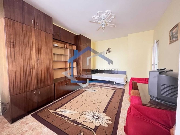 Дава се под наем Двустаен апартамент в Варна, Възраждане 2 - 40 кв.м за 153 € - Снимка #1