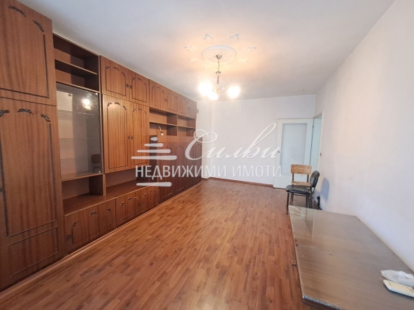 Двустаен апартамент в Шумен, Боян Българанов 1 - 60 кв.м за 1224 €/кв.м - Снимка #1