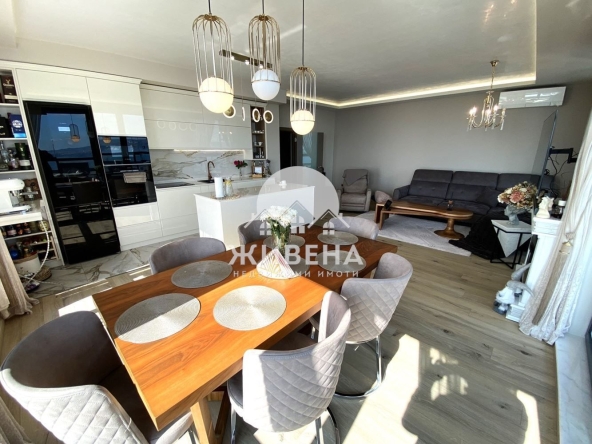 Четиристаен апартамент в Варна, Галата - 155 кв.м за 2252 €/кв.м - Снимка #1