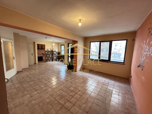 Тристаен апартамент в Варна, Лятно кино Тракия - 108 кв.м за 1800 €/кв.м - Снимка #1