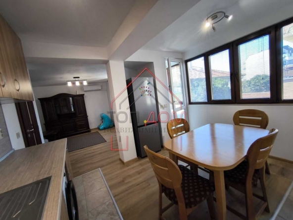 Тристаен апартамент в Варна, Колхозен пазар - 100 кв.м за 1650 €/кв.м - Снимка #1