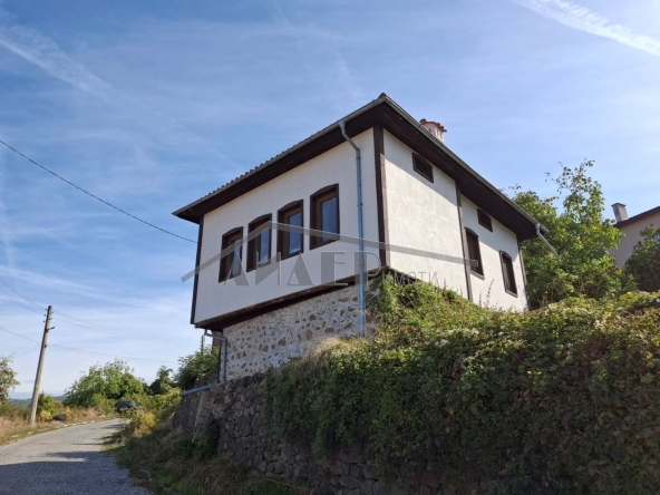 Къща в с. Розово, Област Пазарджик - 100 кв.м за 535 €/кв.м - Снимка #1