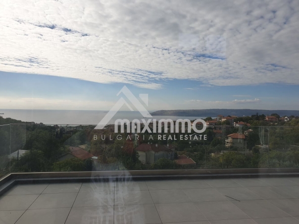 Мезонет в Варна, м-т Св. Никола - 193 кв.м за 1555 €/кв.м - Снимка #1