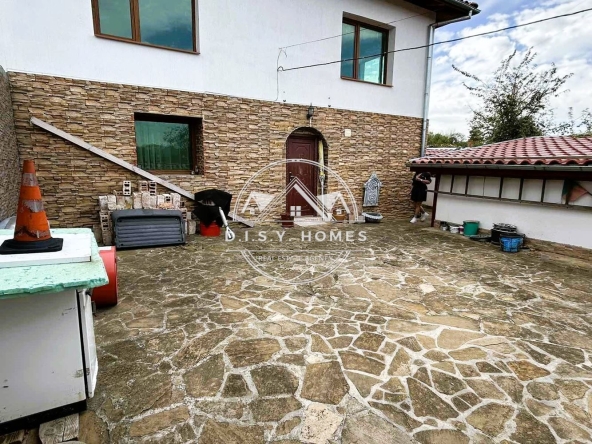 Етаж от къща в с. Арбанаси, Област Велико Търново - 144 кв.м за 1820 €/кв.м - Снимка #1