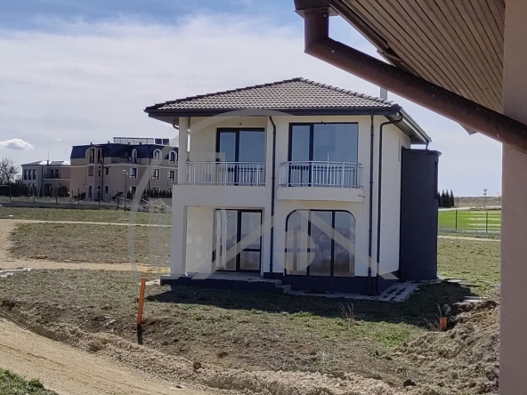 Къща в с. Кичево, Област Варна - 145 кв.м за 1366 €/кв.м - Снимка #1