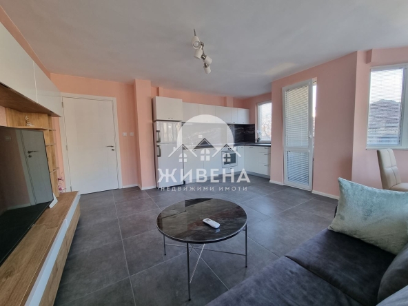 Дава се под наем Двустаен апартамент в Варна, Колхозен пазар - 58 кв.м за 511 € - Снимка #1