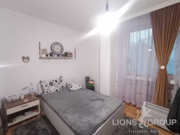 Тристаен апартамент в Варна, Младост 1 - 72 кв.м за 1792 €/кв.м - Снимка #1