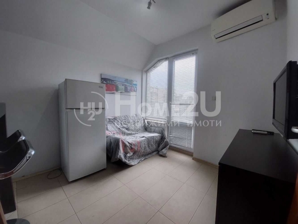 Двустаен апартамент в Варна, Базар Левски - 52 кв.м за 21154 €/кв.м - Снимка #1