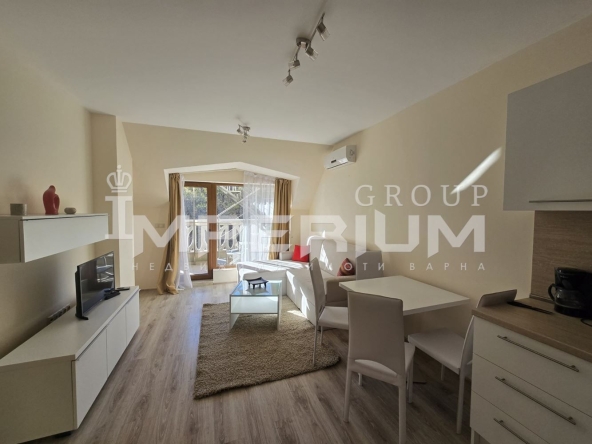 Двустаен апартамент в Варна, Аспарухово - 130 кв.м за 1172 €/кв.м - Снимка #1