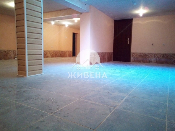 Заведение в Варна, Колхозен пазар - 108 кв.м за 649 €/кв.м - Снимка #1
