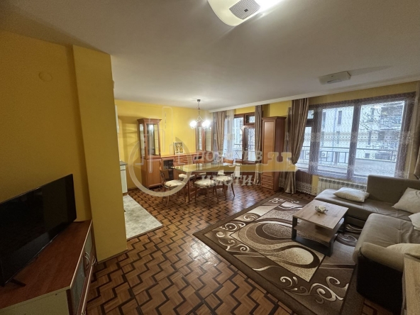 Дава се под наем Тристаен апартамент в София, Оборище - 120 кв.м за 800 € - Снимка #1