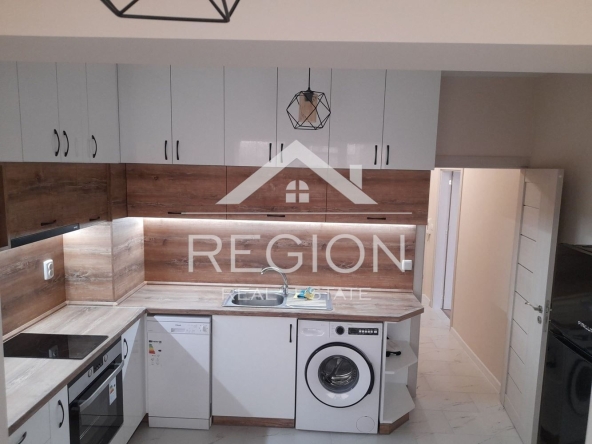 Дава се под наем Двустаен апартамент в Варна, Възраждане 1 - 50 кв.м за 408 € - Снимка #1