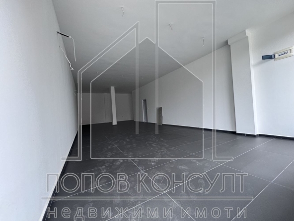 Магазин в Пловдив, Южен - 97 кв.м за 1397 €/кв.м - Снимка #1