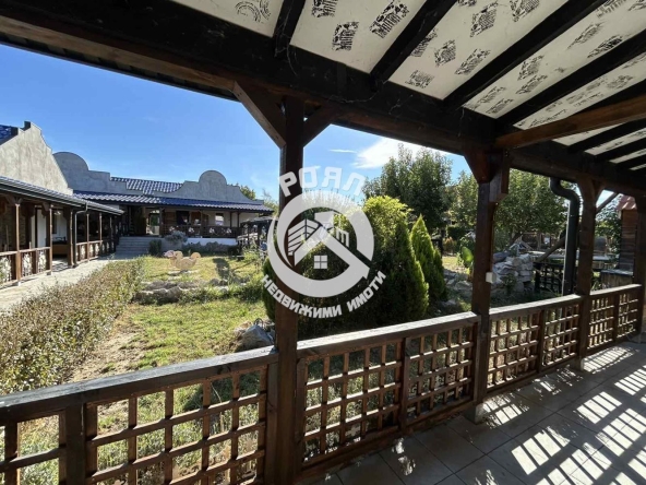 Къща в Пловдив, Прослав - 642 кв.м за 1223 €/кв.м - Снимка #1