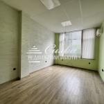 Дава се под наем Офис в Шумен, Център - 22 кв.м за 229.5 € - Снимка #1