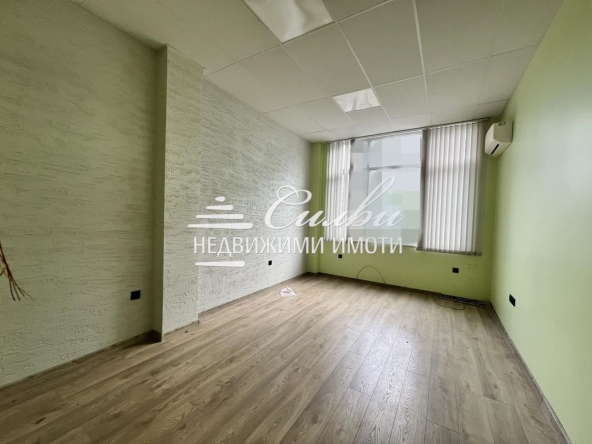 Дава се под наем Офис в Шумен, Център - 22 кв.м за 229.5 € - Снимка #1