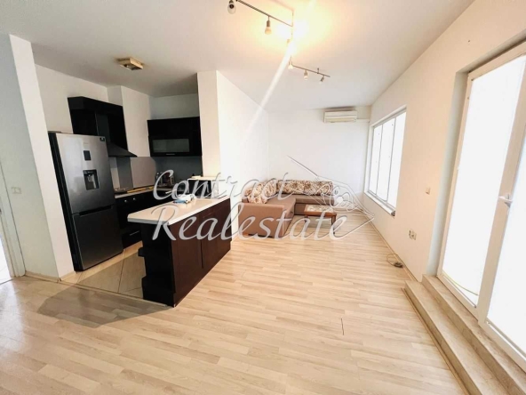 Дава се под наем Тристаен апартамент в Варна, Левски - 75 кв.м за 408 € - Снимка #1