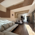 Дава се под наем Тристаен апартамент в Варна, Зимно кино Тракия - 100 кв.м за 500 € - Снимка #1