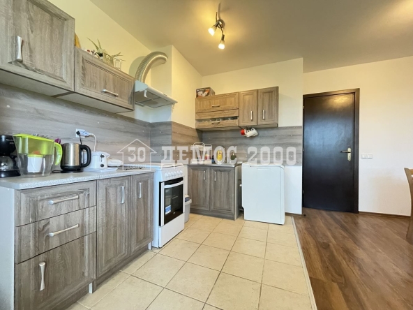 Дава се под наем Двустаен апартамент в с. Приселци, Област Варна - 50 кв.м за 408 € - Снимка #1