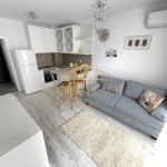 Дава се под наем Двустаен апартамент в Варна, Цветен квартал - 53 кв.м за 459 € - Снимка #1