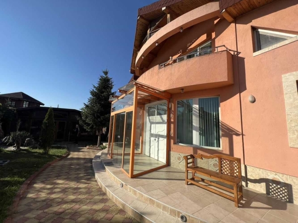 Къща в с. Трилистник, Област Пловдив - 275 кв.м за 1273 €/кв.м - Снимка #1