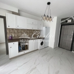 Дава се под наем Тристаен апартамент в Шумен, Център - 75 кв.м за 357 € - Снимка #1