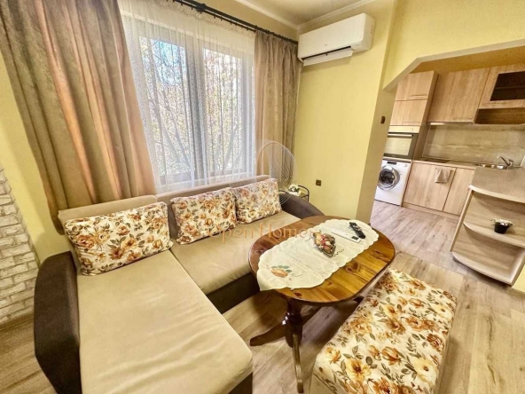 Двустаен апартамент в Пловдив, Съдийски - 53 кв.м за 1982 €/кв.м - Снимка #1